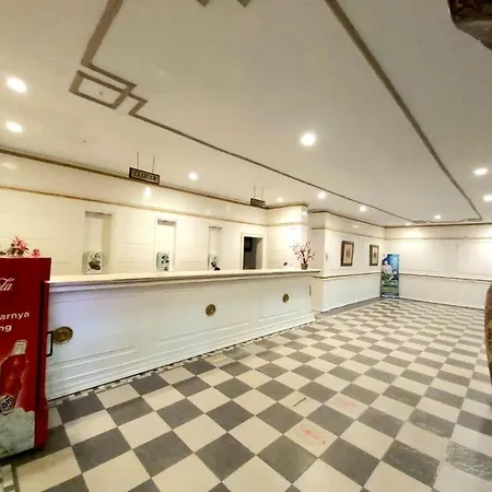 Holiday Hotel-2